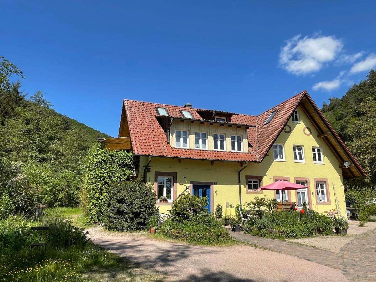 Ferienwohnung Suedliche Weinstrasse Zwischen Wald Und Reben Klingenmünster المظهر الخارجي الصورة